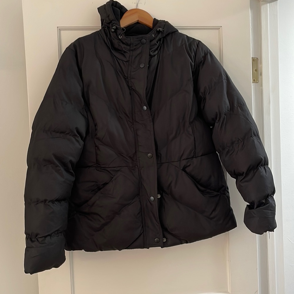 Faded Glory black puffer jacket size L (14-16)